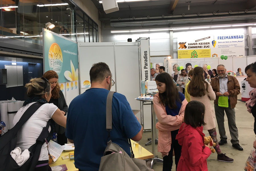2_Gesundheitstage_Zug_2017_Stand_Messe_1_Fitness_Paradies.jpg